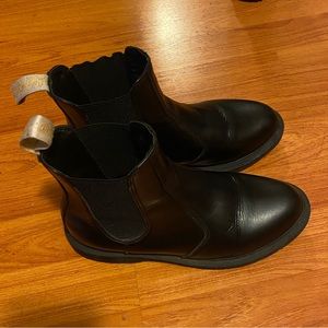 Dr martens Chelsea boots